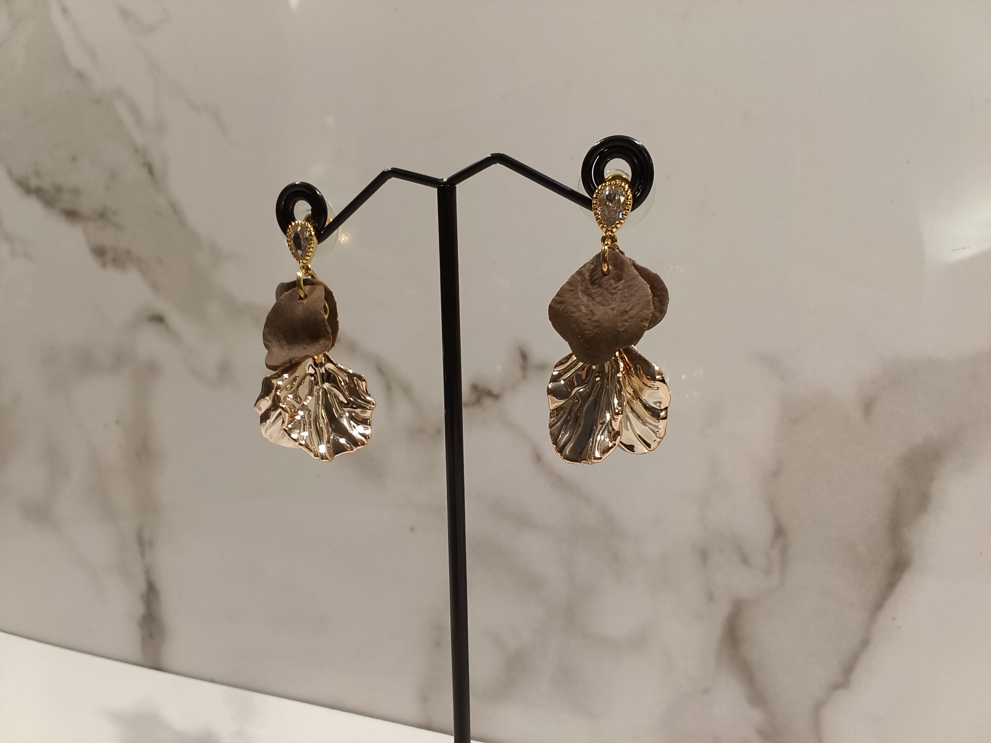 Gold Shell Earrings with Clay Accent