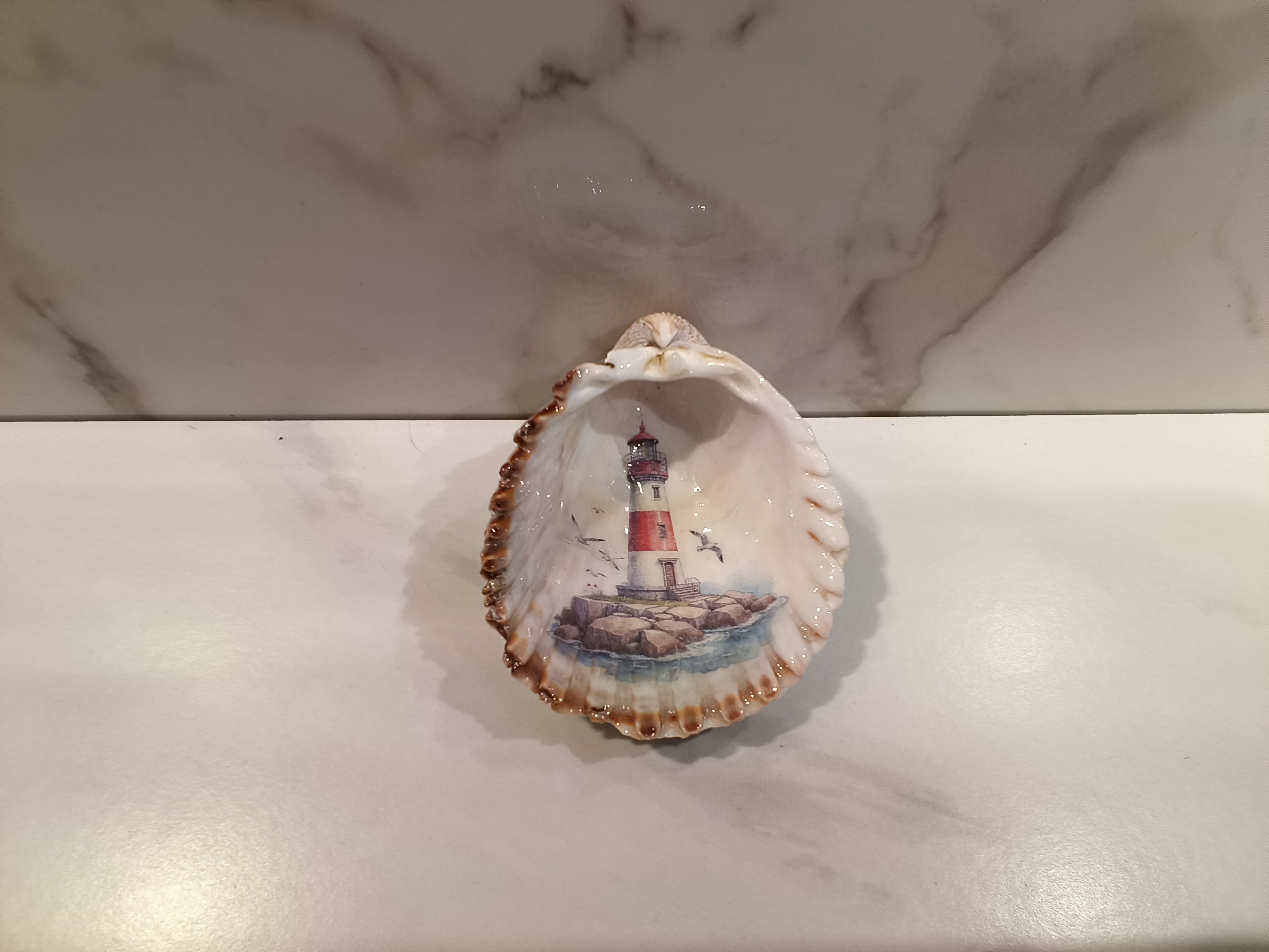 Lighthouse Scallop Shell Dish with Gold Trim