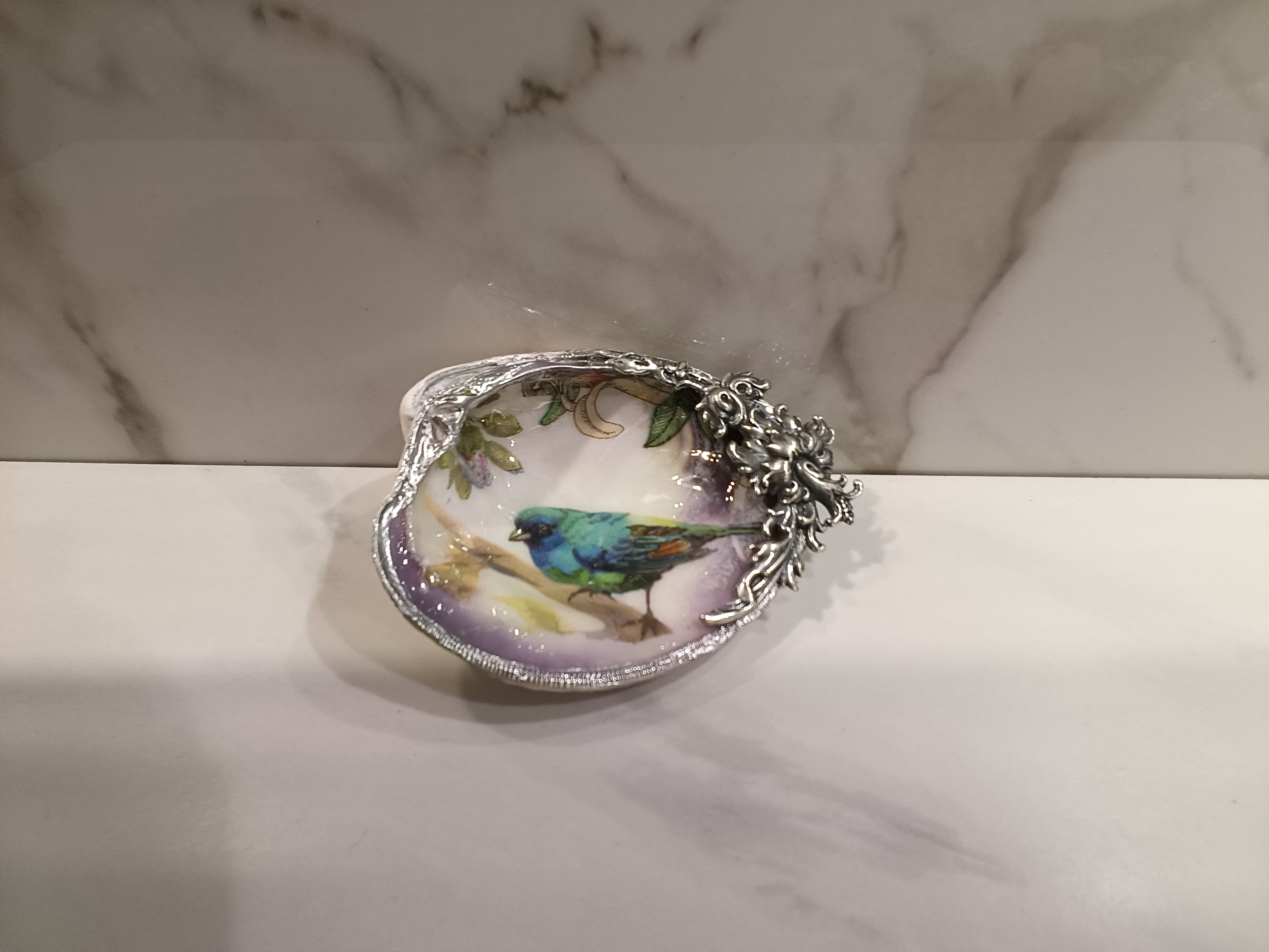 Bluebird Botanical Oyster Shell Dish
